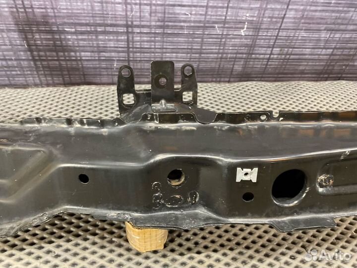 Усилитель бампера передний Bmw X5 E53 M54 2006