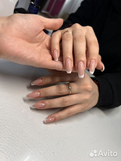 Наращивание ногтей
