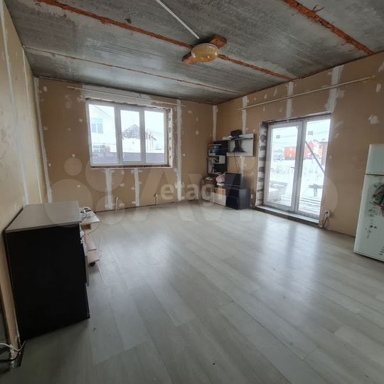 Дом 147 м² на участке 12,5 сот.