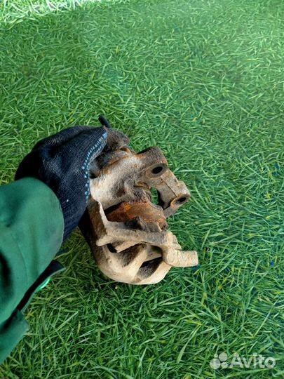 Суппорт тормозной передний левый Ауди А4 Б5 1998г