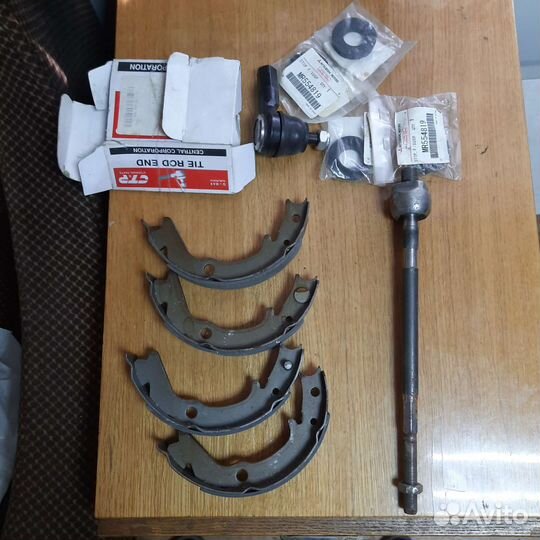 Задние тормозные колодки на Mitsubishi ASX