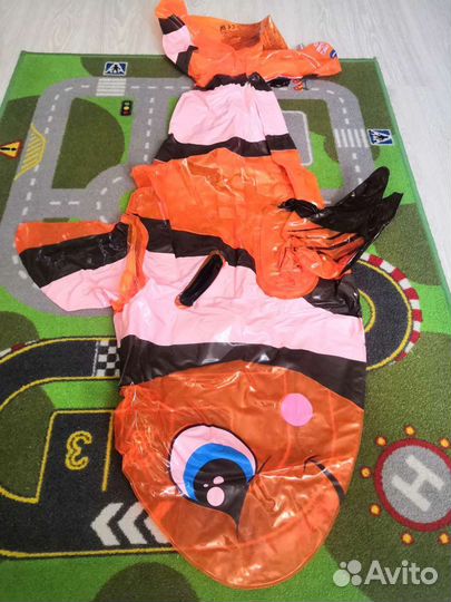 Большая надувная рыба