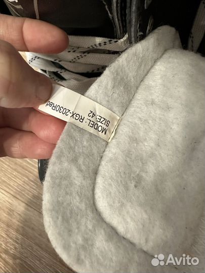 Коньки хоккейные