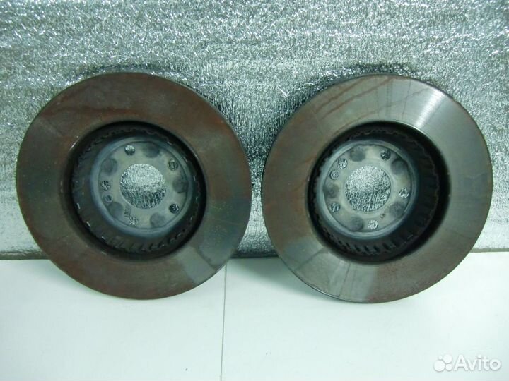 Тормозной диск задний Mercedes W205 W213 X253