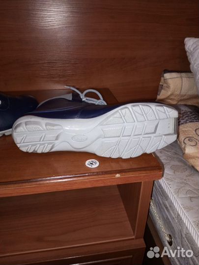 Лыжные ботинки