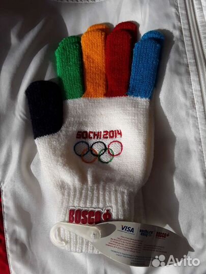 Костюм факелоносца Олимпиады Сочи - 2014