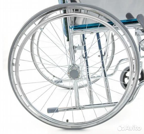 Кресло-коляска инвалидная с литыми колесами FS874