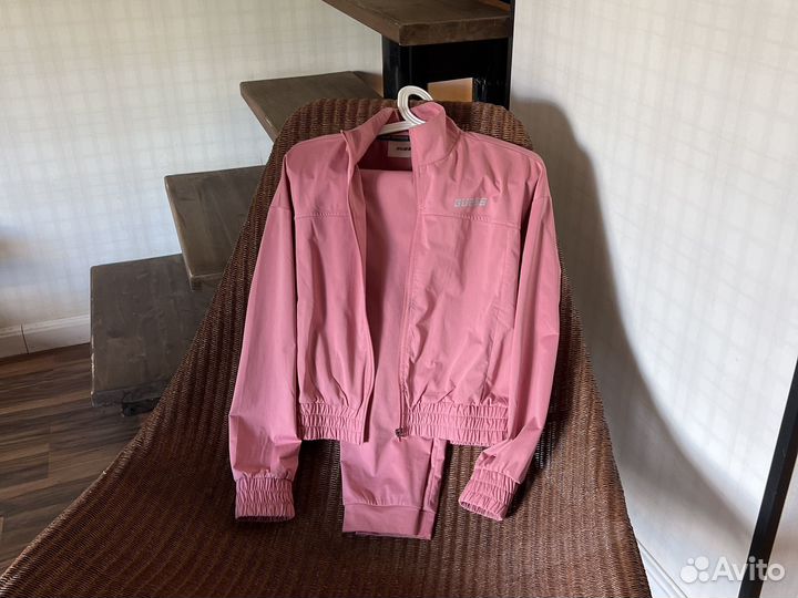 Спортивный костюм женский guess