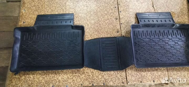 Автомобильные коврики vesta