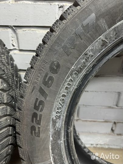 Pirelli Formula Ice 225/60 R17