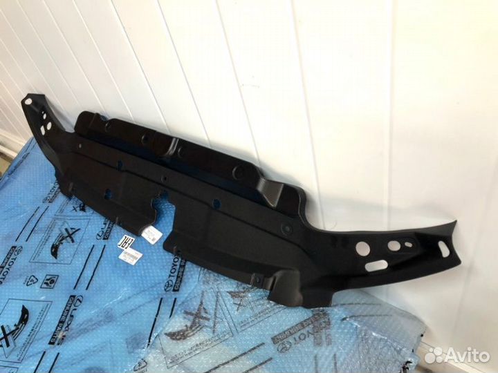 Накладка замка капота Toyota Lc Prado 150