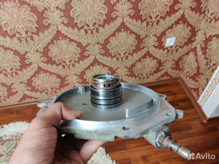 Задняя крышка АКПП 4f27e