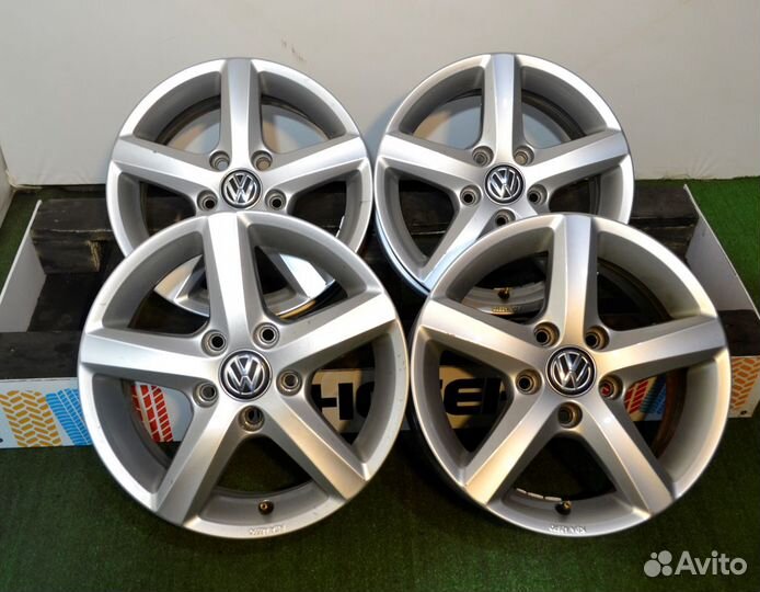 Диски Volkswagen Golf R15 5x112