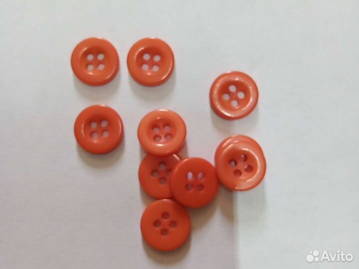 Пуговицы