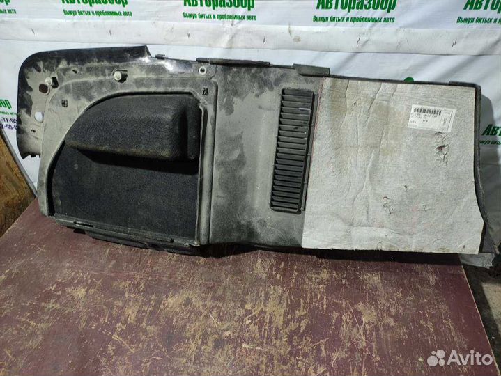 Обшивка багажника правая Audi A8 D3