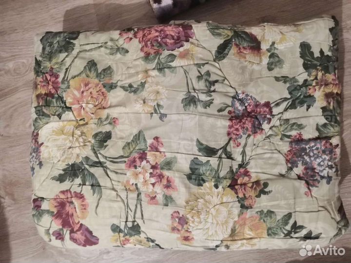 Одеяло и пледы