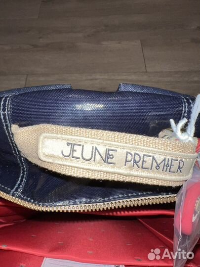 Новый портфель jeune premier