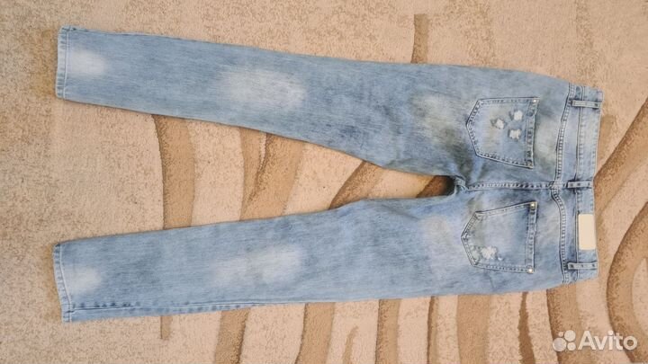 Джинсы srtadivarius 24