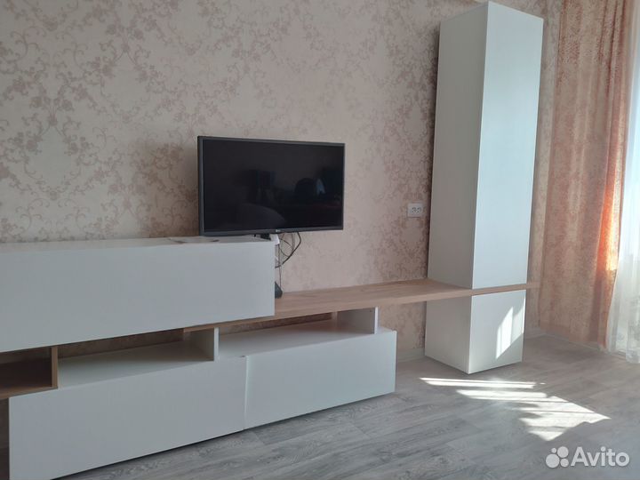Стенка в гостиную новая