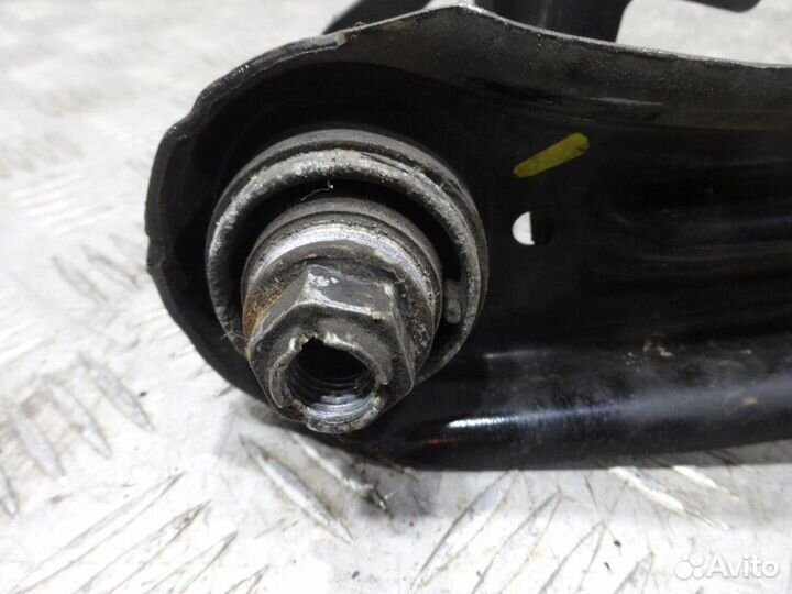 Задний рычаг правый Мерседес 166