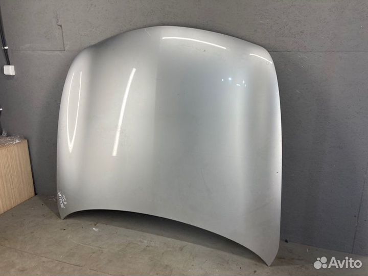 Капот Infiniti G