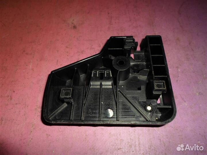 Ручка заднего сидения бмв Ф20 Ф21 Ф30 Ф80 Ф32 Ф82