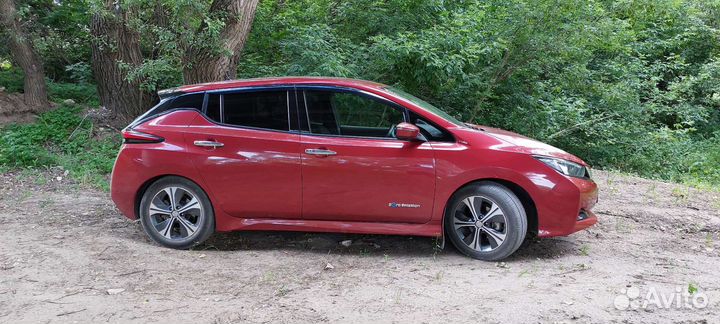 Nissan Leaf AT, 2018, 110 000 км