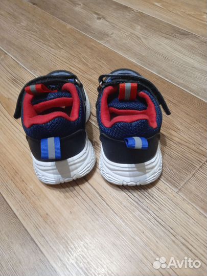 Кроссовки для мальчика