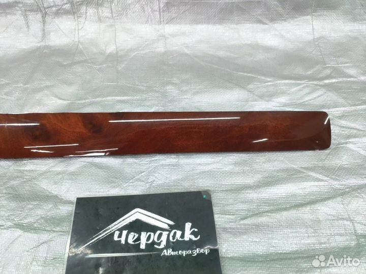 Накладка декоративная прав. зад. Volkswagen Touare