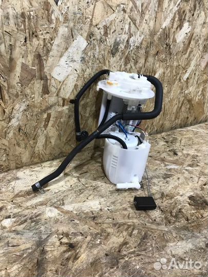 Топливный насос Toyota C-Hr