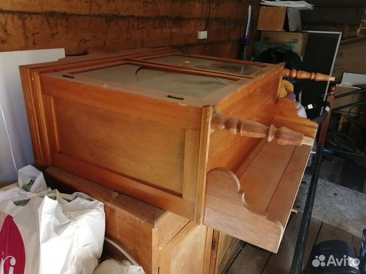 Диван, кровать, буфет