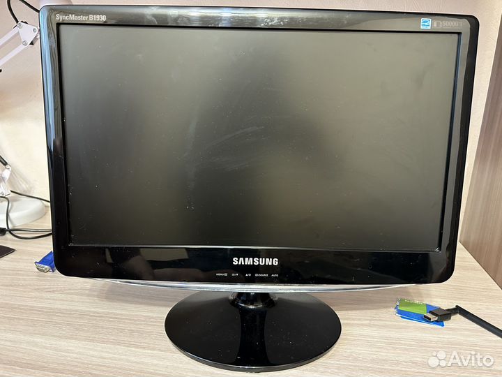 Монитор Samsung, системный блок