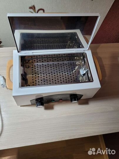 Стерилизатор для маникюрных инструментов