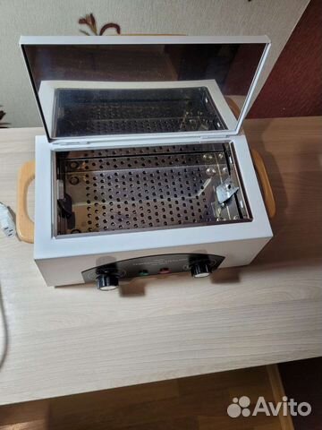 Стерилизатор для маникюрных инструментов