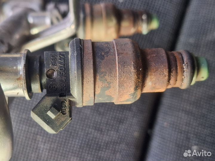 Топливная рампа с форсунками ауди а4 б5