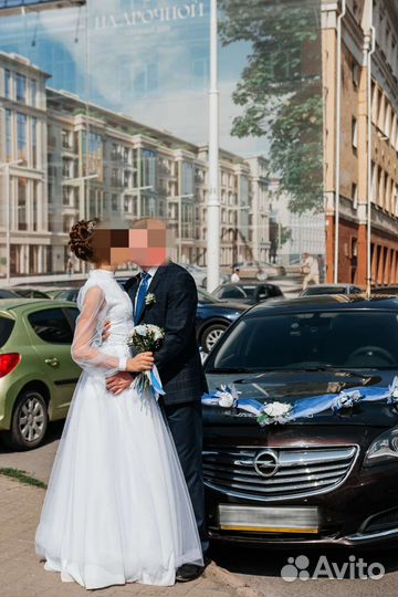 Свадебное украшение на автомобиль