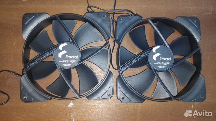 Fractal aspect 14 вентиляторы 140мм