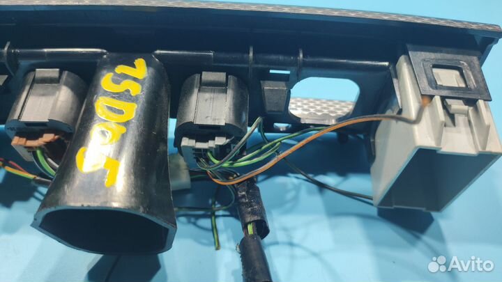 Кнопки обогрева лобового,заднего стекла Ford Focus