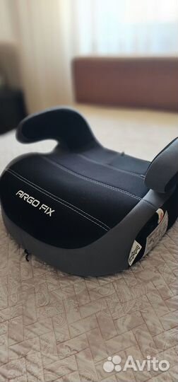 Детский бустер автомобильный