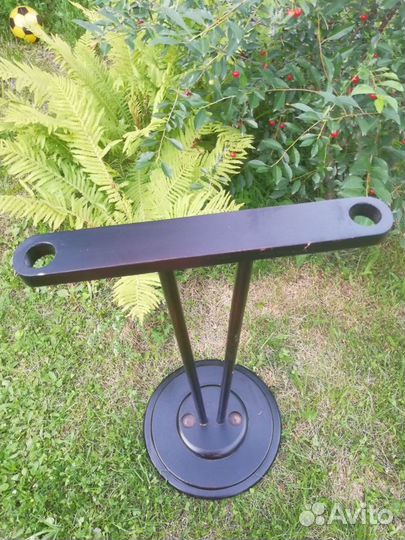 Флагшток напольный деревянный двухштоковый