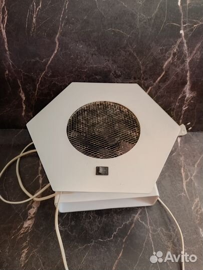 Встраиваемая маникюрная вытяжка