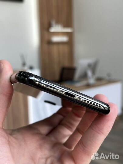 iPhone Xs, 256 ГБ