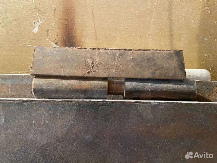 Ворота гаражные металлические