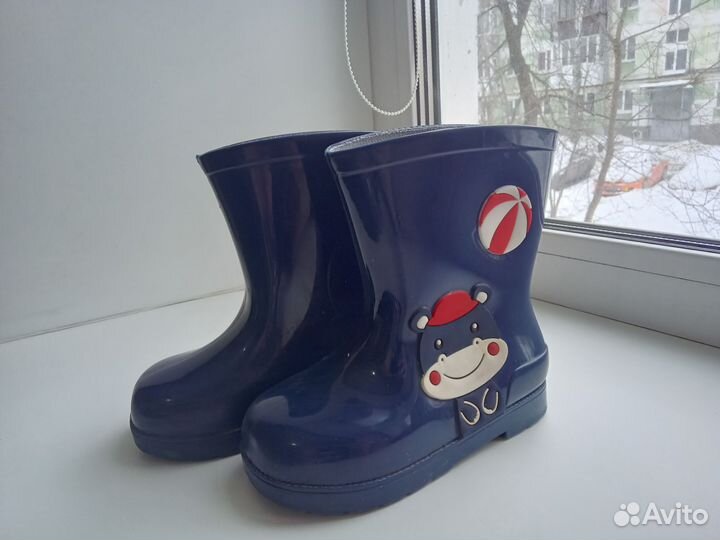 Резиновые сапоги