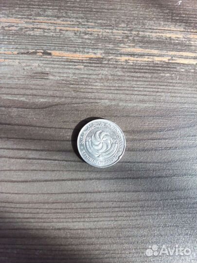 Монета 10 тетри