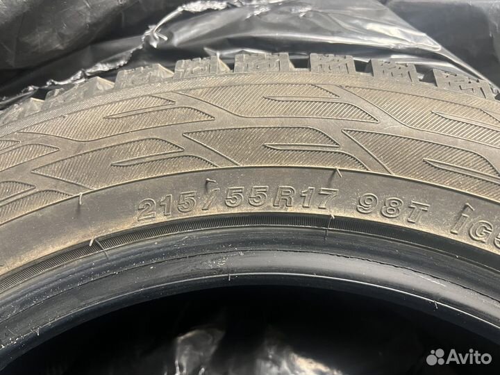 Yokohama Ice Guard Stud IG55 215/55 R17
