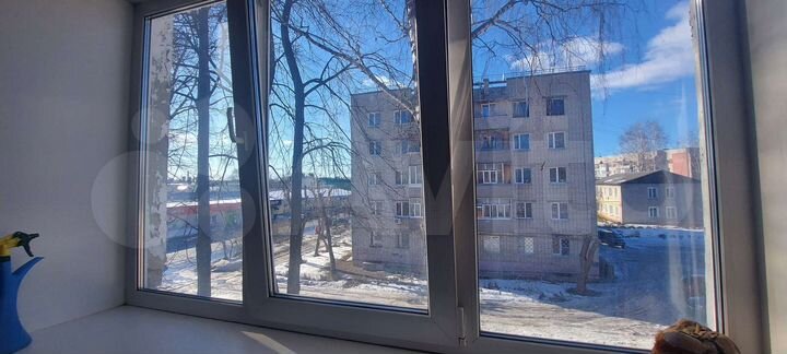 2-к. квартира, 42 м², 3/3 эт.