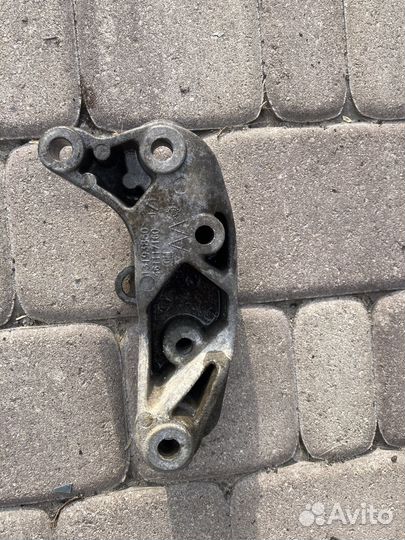 Кронштейн кпп opel meriva a