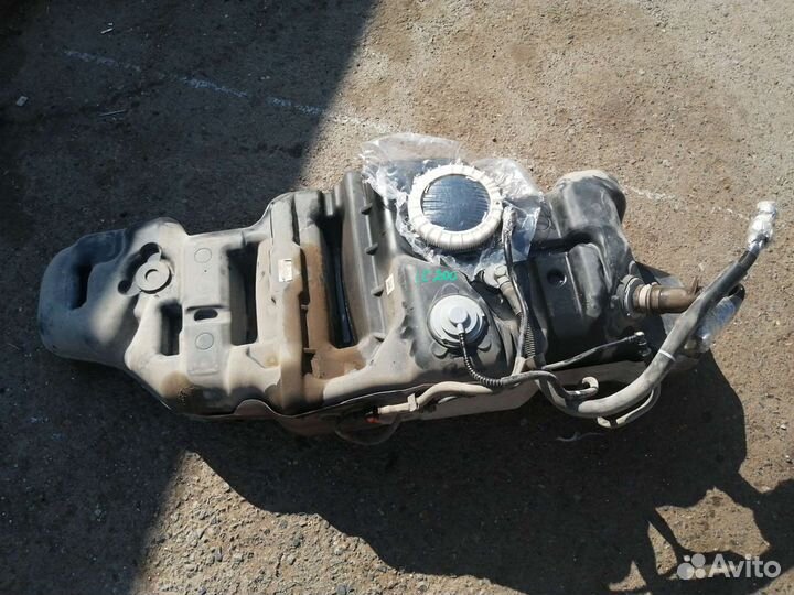 Топливный бак Land Cruiser 200