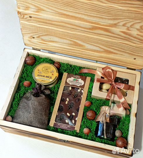 Подарок в деревянном ящике с крышкой для мужчин